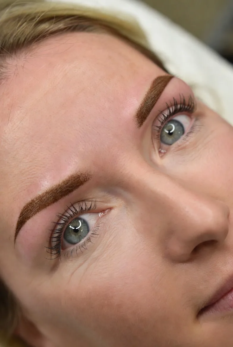 Комбо — Powder Brows + межресничное заполнение