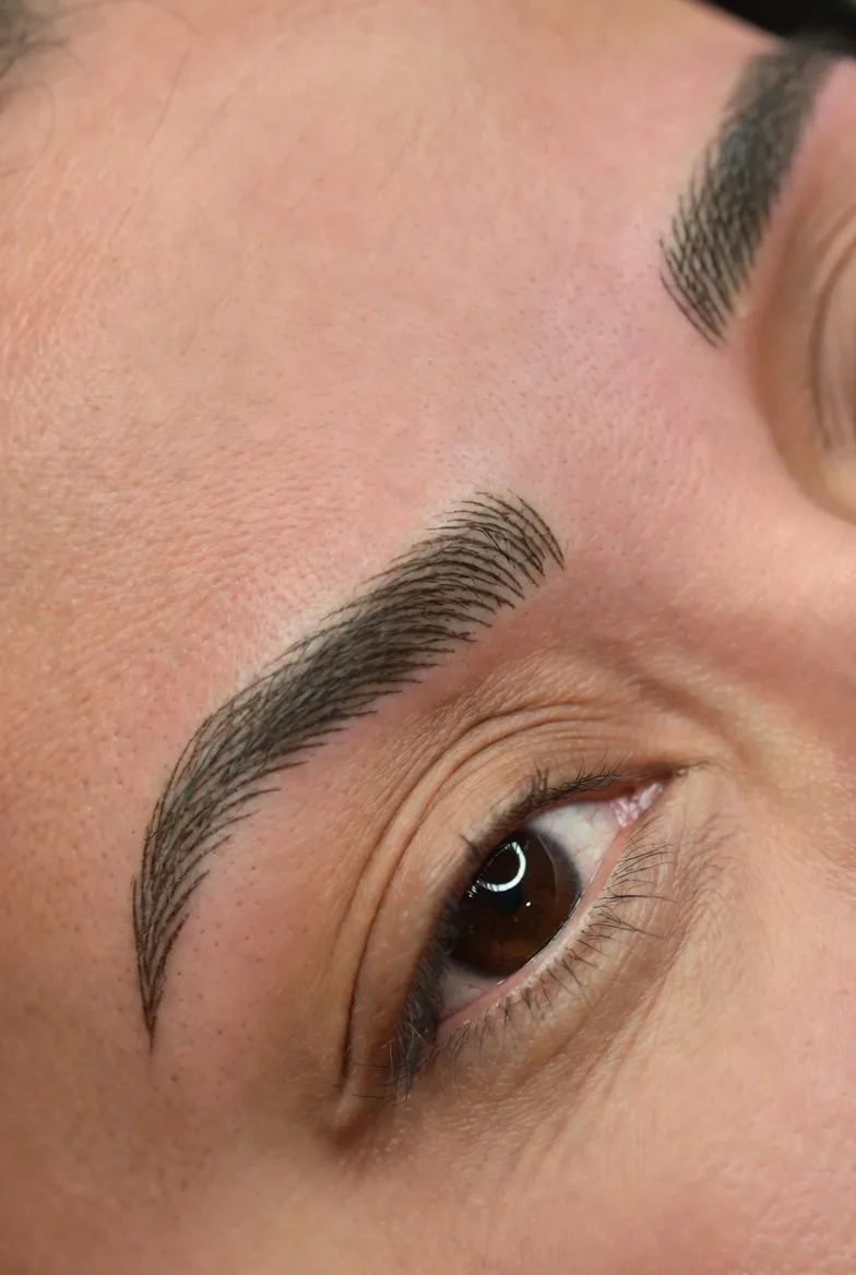 Hairstroke Augenbrauen